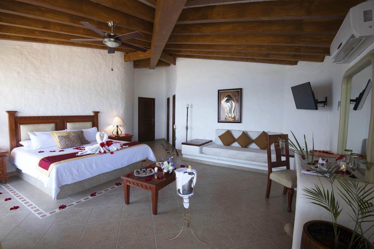 Hotel Punta Serena & Resorts - Solo Parejas (Adults Only) Tenacatita Dış mekan fotoğraf